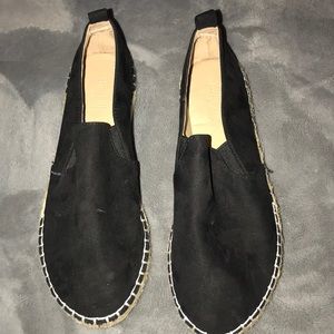 Women’s sz 8 Charlotte Russe black slip-on shoes